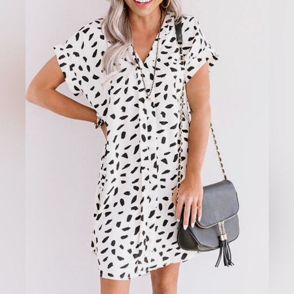 Dresses & Skirts - Umgee Cap Sleeve Dalmatian Printed Shift Dress